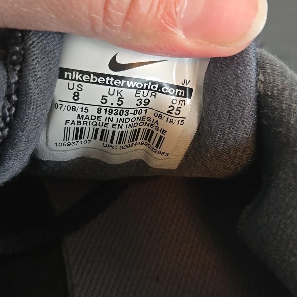 Nike Revolution Black Running Shoes Size 8